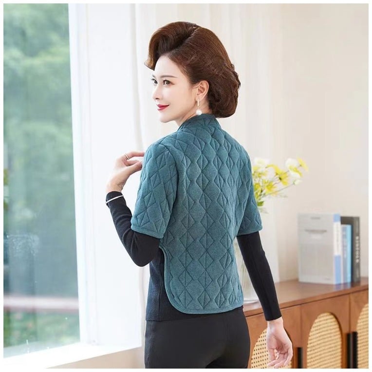 Дамска жилетка с флисово подплатяване и удебеляване за защита на раменете и шията – със стояща яка, за възрастни жени