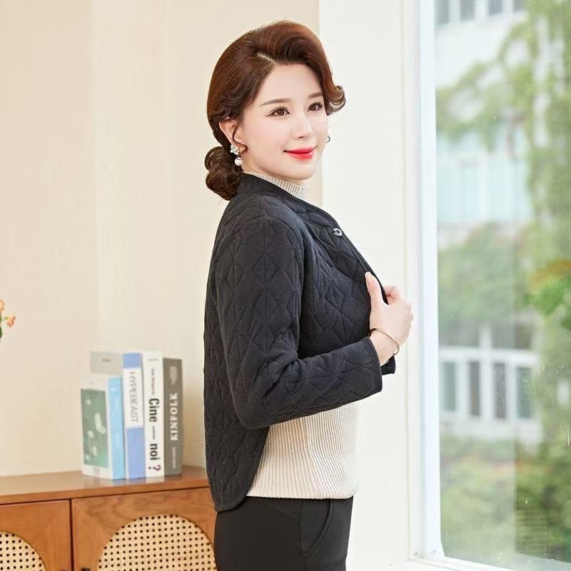 Дамска жилетка с флисово подплатяване и удебеляване за защита на раменете и шията – със стояща яка, за възрастни жени