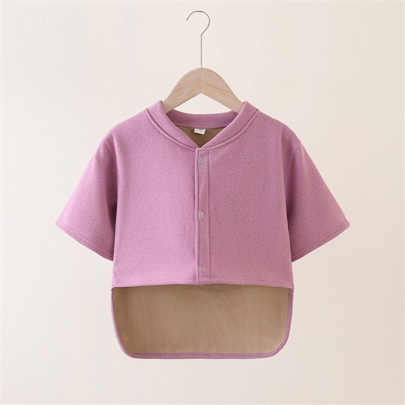 Sieviešu nakts veste ar flīsa odere, cieši pie pleciem un vidukļa, īss garums, bez apkakles, rudens 2025, kokvilnas-poliestera maisījums