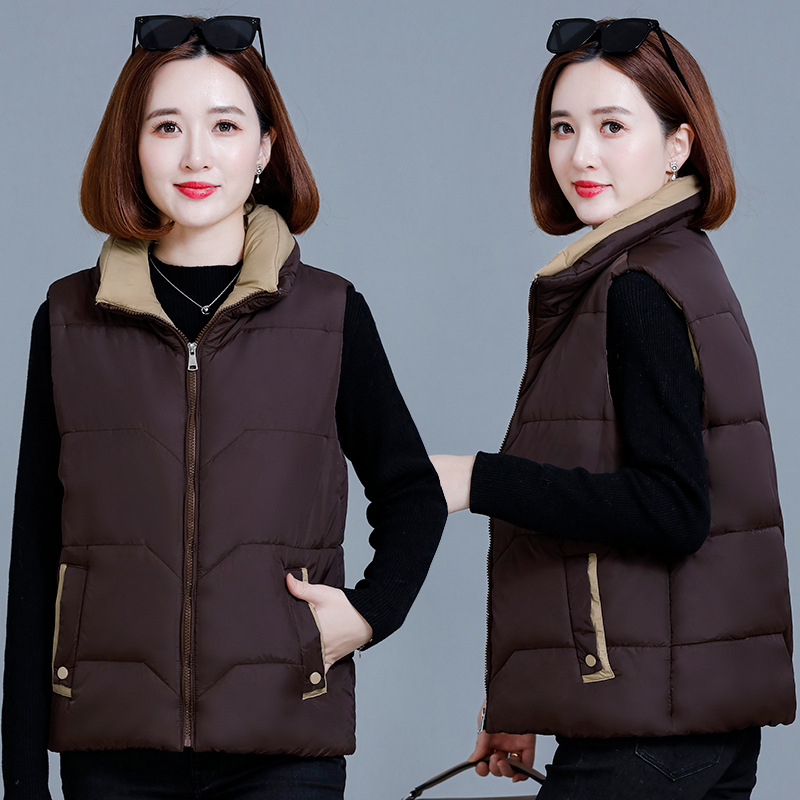 Дамски елек с пух-памучен пълнеж, стойкова яка, цип, райета