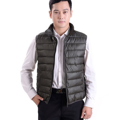 Мъжка памучна жилетка с качулка и яка стойка, свободна кройка, средна дебелина, за ежедневна употреба