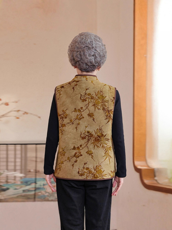 Дамска жилетка от Mink Velvet в стил кардиган – стояща яка, 3D ефект, свободен силует