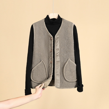 Vestă din lână de miel, stil cardigan, guler rotund, exterior velur, căptușeală Arctic fleece, croială lejeră