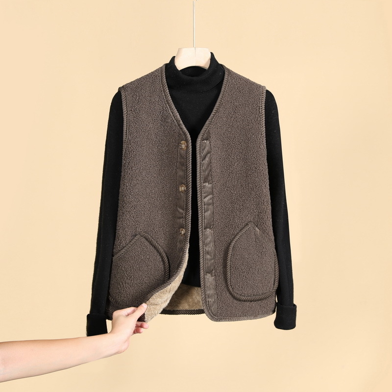 Vestă din lână de miel, stil cardigan, guler rotund, exterior velur, căptușeală Arctic fleece, croială lejeră