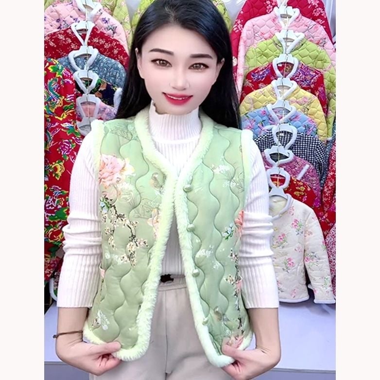 Женска жилетка с подплата от полар и пухкав пълнеж – кръгла яка, пейзажен принт, полиестерна материя, дължина 50–65 см