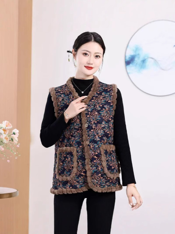 Есен-зимна безръкавна жилетка за дами, пухена яка, флорална шарка, ацетатна материя, полиестер пълнеж