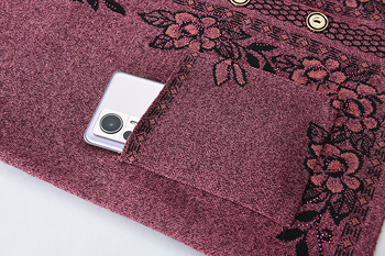 Adīta veste vecāka gadagājuma sievietēm, pavasaris 2024, poliestera audums, poliestera saturs 30–50%.