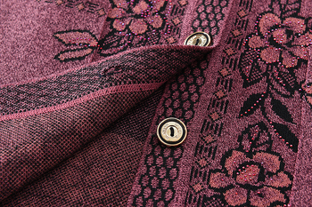 Adīta veste vecāka gadagājuma sievietēm, pavasaris 2024, poliestera audums, poliestera saturs 30–50%.