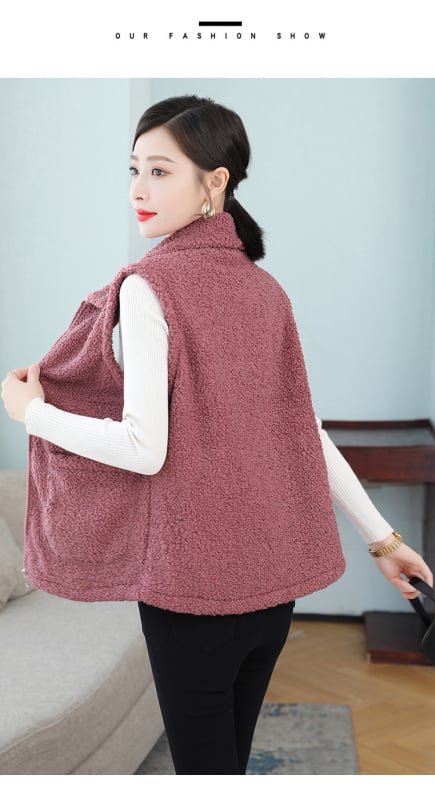 Дамски жилет с подплата от флис и овча вълна, със стояща яка и цип, геометричен принт, полиестерна материя