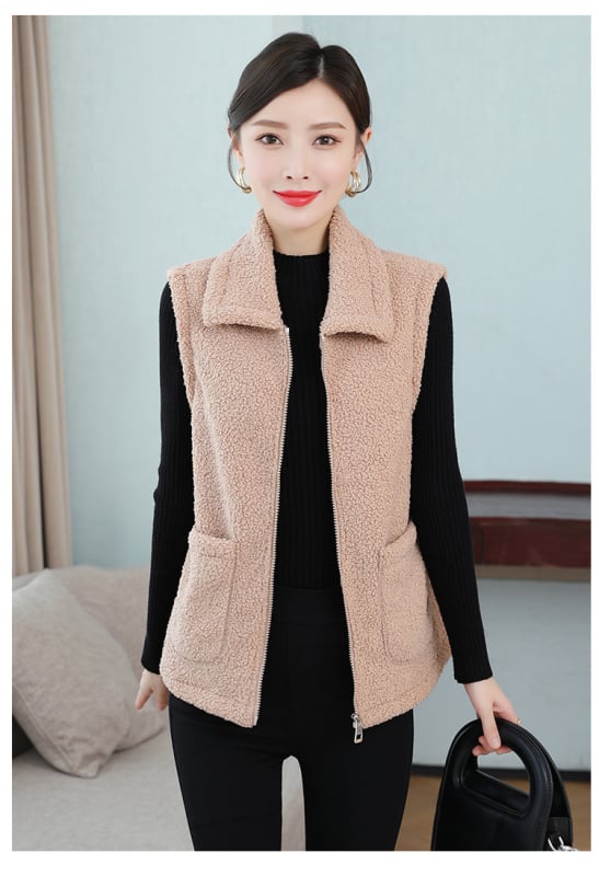 Дамски жилет с подплата от флис и овча вълна, със стояща яка и цип, геометричен принт, полиестерна материя