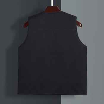 Флисово подплатен безръкав жилет за зима; външна материя: памучно-смесена (90% полиестер); подплата: полиестер; едноредово закопчаване, без яка; печатен дизайн