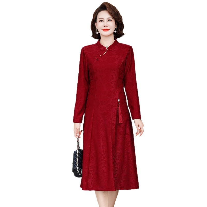 Elegáns anyós esküvői ruha, tavasz 2025, poliészter jacquard anyag, midi hossz, temperamentumos stílus