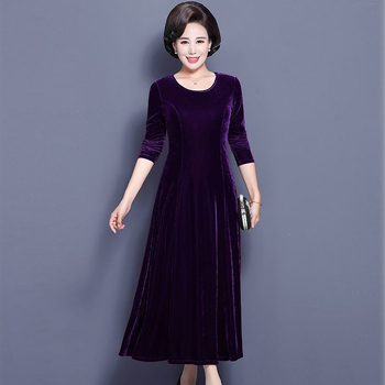 Arany bársony ruha, ősz 2024, poliészter anyag két összetevő 30–50% mindkettő, patchwork varrás, városi mindennapi stílus