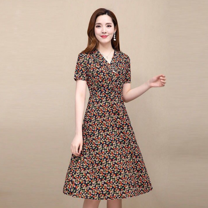 Ženska midi haljina s malim cvjetnim uzorkom, A-linije kroja, V izrez, kratki rukavi, poliester (Ljeto 2024)