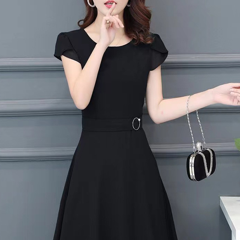 Midi haljina s krojem princeze (Materijal: poliester; Proces: kolaz/šivanje; Ovratnik: okrugli; Rukav: kratki; Struk: visok)