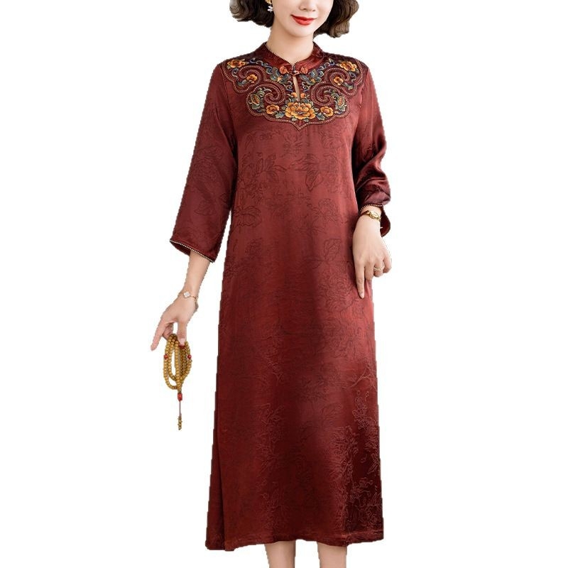 Jacquard haljina s Xiangyun vunom – proljeće 2025, elegantan retro stil, duga haljina