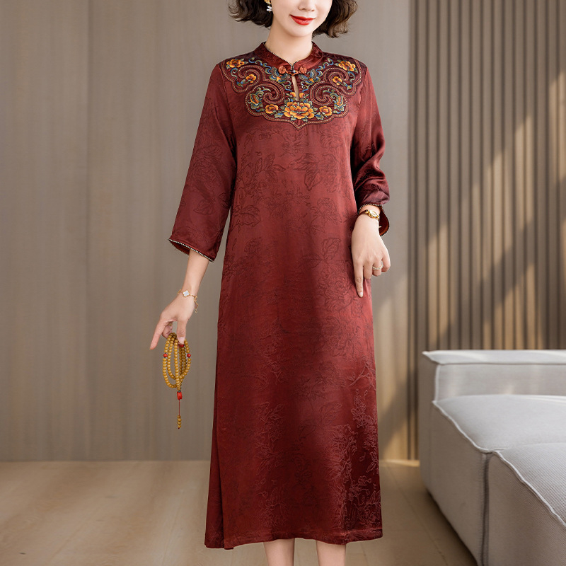 Jacquard haljina s Xiangyun vunom – proljeće 2025, elegantan retro stil, duga haljina