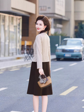 Ženska haljina s lažnim dvodijelnim dizajnom, pleteni materijal, uzorak blok boja, dugi rukavi, A-linija silueta