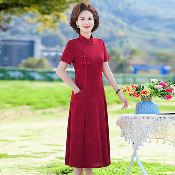 Ženska haljina s Tencel mješavinom (70-80%) i poliestera (30-50%), midi duljina, A-silueta, stojeći ovratnik, kratki rukavi