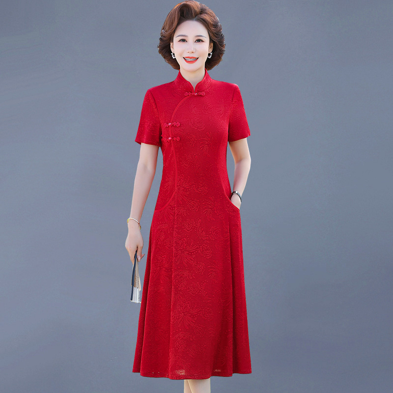 Ženska haljina s Tencel mješavinom (70-80%) i poliestera (30-50%), midi duljina, A-silueta, stojeći ovratnik, kratki rukavi