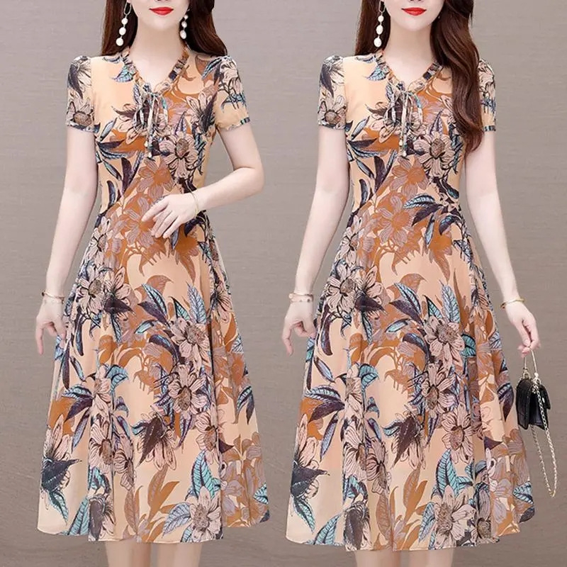Cvjetna midi haljina s V-izrezom, kratkim rukavima, srednjim strukom, ljeto 2023