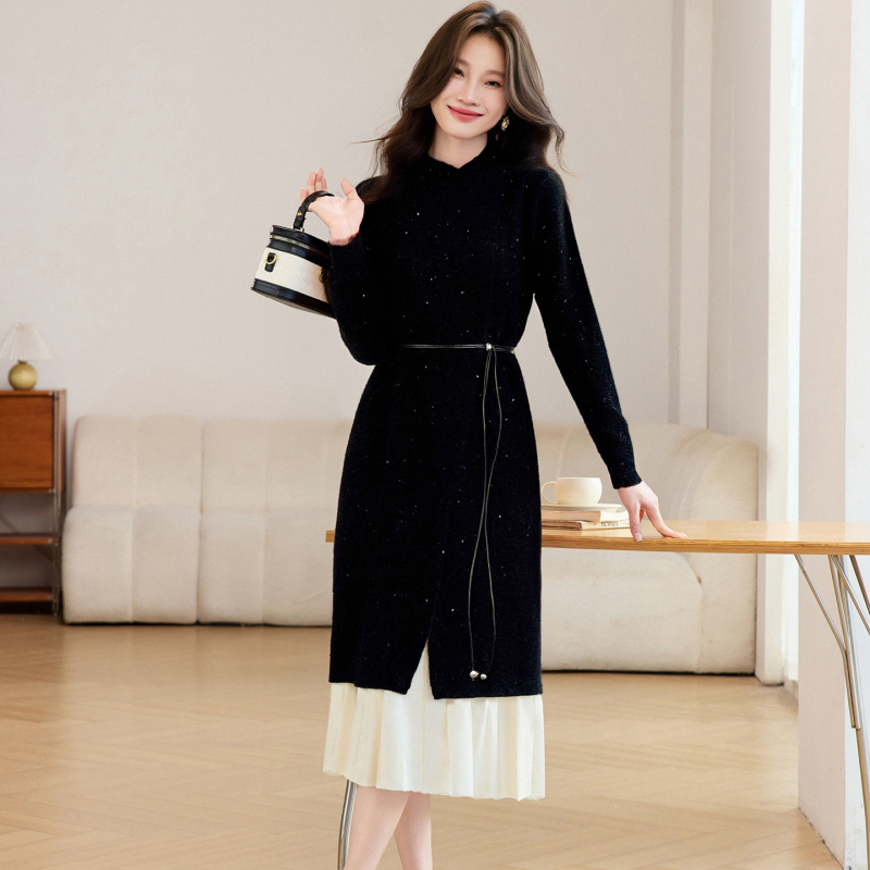 Dva dijela seta: pleteni džemper i plisirana midi suknja, polu visok ovratnik, dugi rukavi, A-linija, srednja duljina, jesen 2025 casual stil