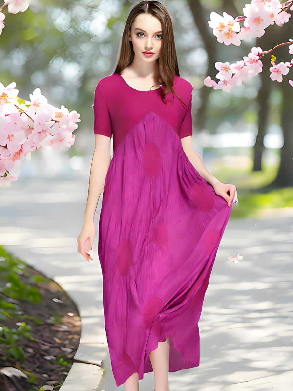 Φόρεμα με πιέτες και τιράντες, κοντά μανίκια, στρογγυλό λαιμό, ελαστική μέση, μακριά γραμμή