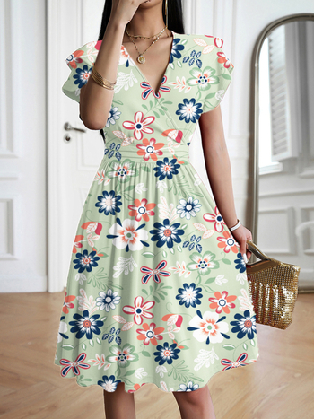 Rochie în A-line cu decolteu în V, mâneci scurte în formă de petală, design pe panouri, poliester.