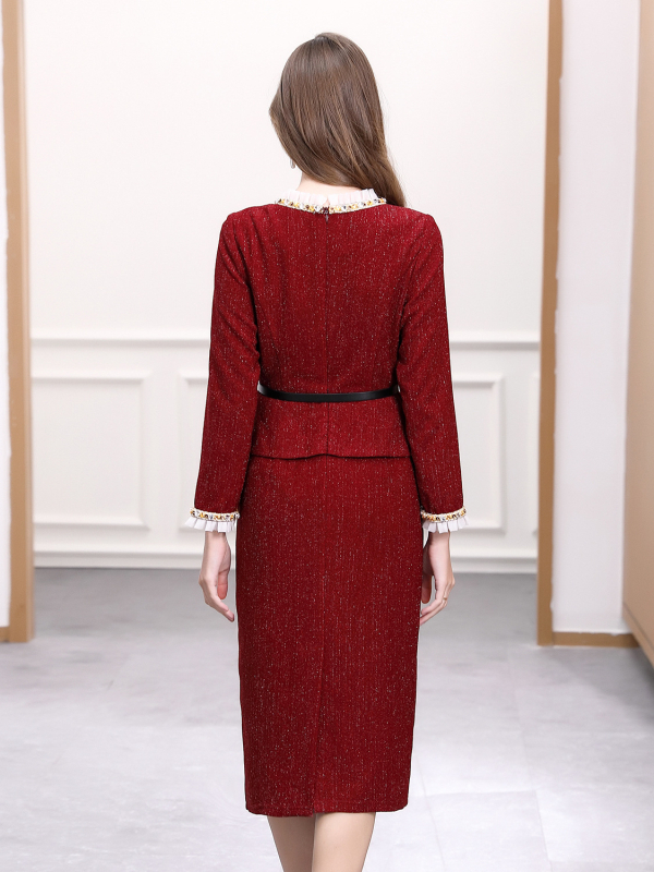 Franču stila kleita, vidēja garuma, acetāta un poliesteru maisījums, pērlīšu izšuvums, pavasaris 2025