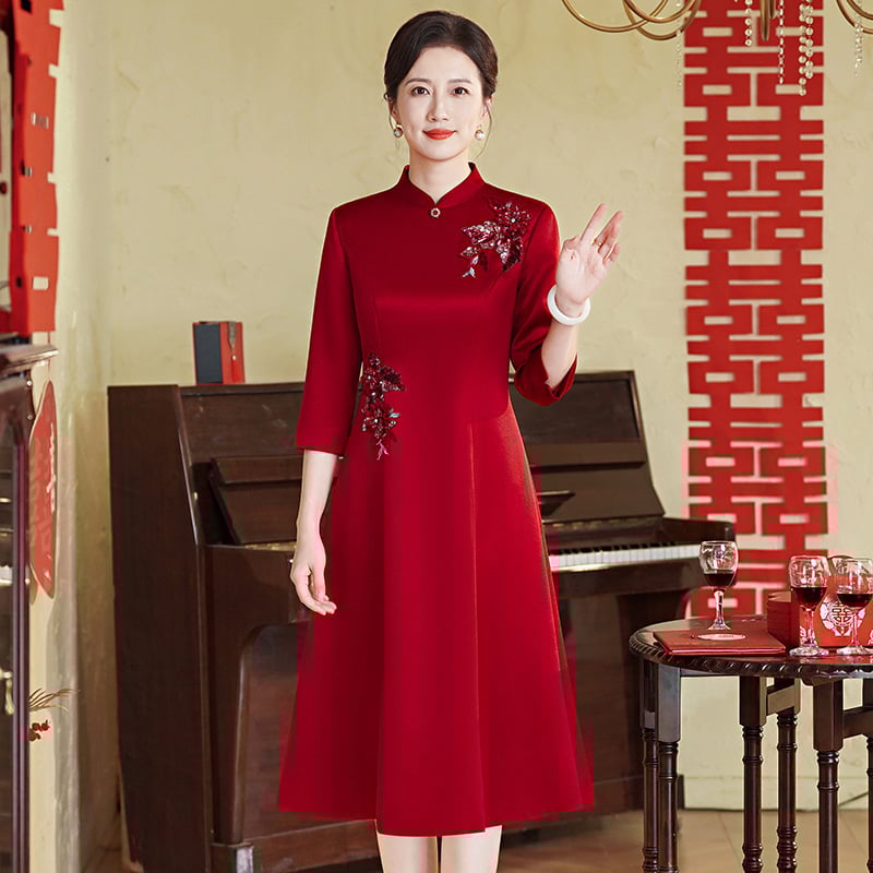 Eleganta kleita vīramātei kāzu banketam – rudens 2025, poliester šķiedra, >95% poliesteris, izšuvumi