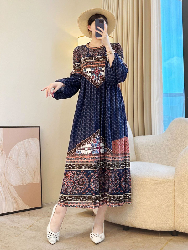 Srednje duljine A-linijska haljina od poliestera s printom, okrugli izrez, dugi rukavi, retro pulover stil