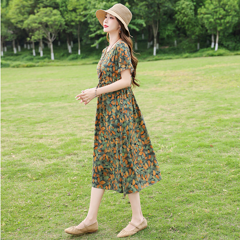 Φόρεμα από ύφασμα βαμβακο-σίλκ με εκτύπωση, Α-γραμμή μεσαίου μήκους, στρογγυλός λαιμός, κοντά μανίκια