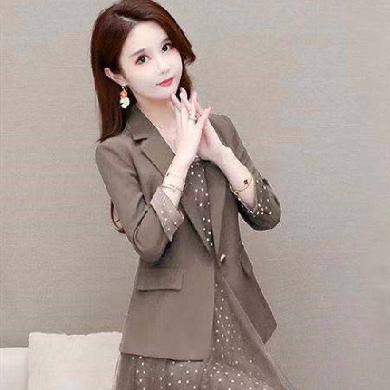 Costum din două piese cu fustă, mâneci lungi, țesătură poliester, stil urban, toamnă 2023