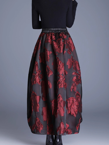 Пола дълга с неравна кройка, жакардова полиестерова материя, елегантен офис стил, съдържание полиестер 30–50%, микроеластичност (есен 2025)