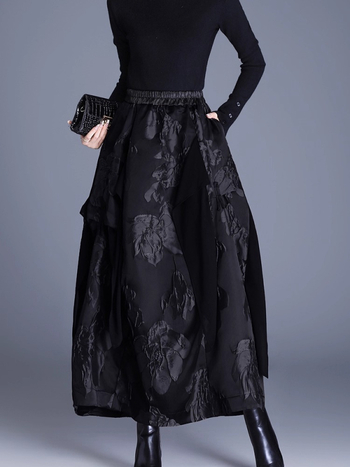 Пола дълга с неравна кройка, жакардова полиестерова материя, елегантен офис стил, съдържание полиестер 30–50%, микроеластичност (есен 2025)