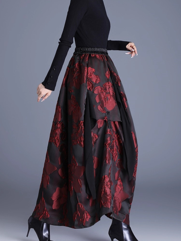 Пола дълга с неравна кройка, жакардова полиестерова материя, елегантен офис стил, съдържание полиестер 30–50%, микроеластичност (есен 2025)