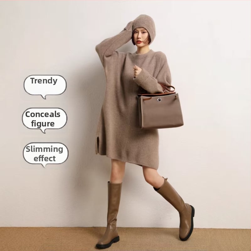 Moteriška kašmyro megztinė-suknelė laisvo kirpimo, ilga, apvalus kaklas, su įpjova, 30–50% kašmyro turinys