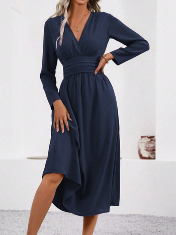 Γυναικεία μακρύ φόρεμα με V-λαιμό, ρυτιδωτή υφή, πολυεστέρας, ελαστική μέση, Α-γραμμή