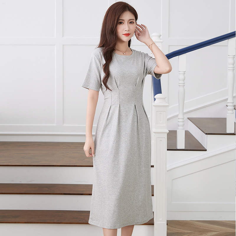 Rochie elegantă de birou, croială A-line, lungime medie, talie înaltă, decolteu rotund, mâneci scurte, bumbac-elastan