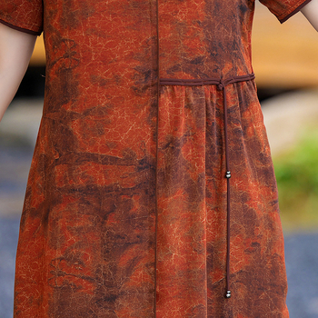 Kleita ar īsām piedurknēm, apdrukāta, slaida silueta, vidēja garuma, poliesters 95%