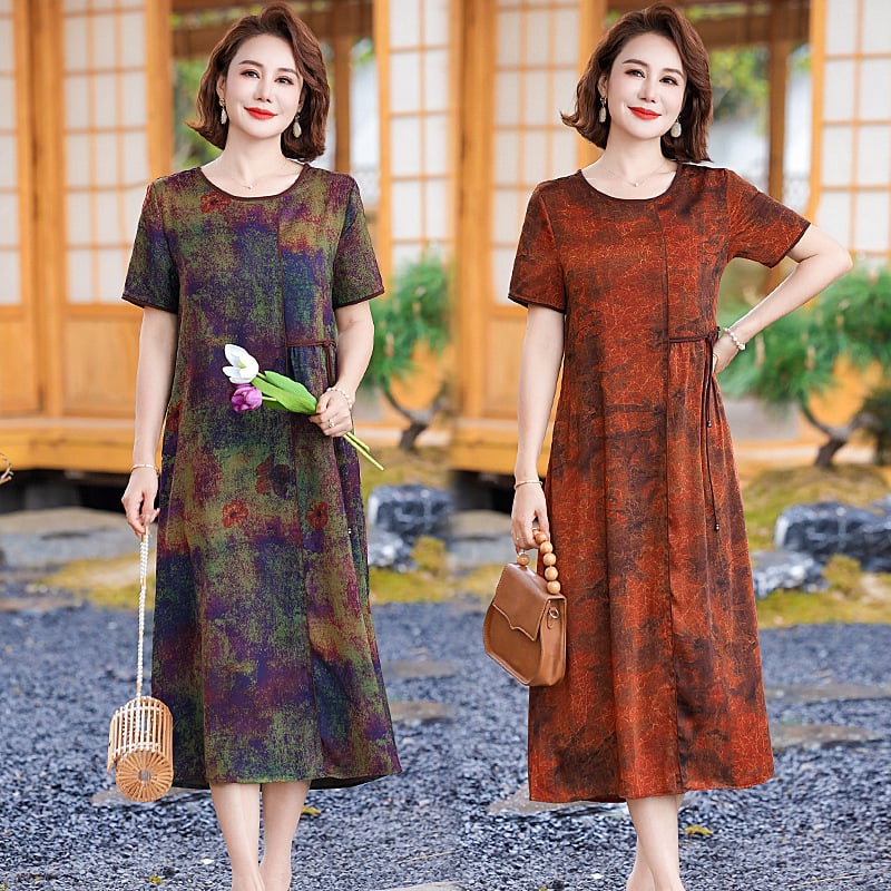 Kleita ar īsām piedurknēm, apdrukāta, slaida silueta, vidēja garuma, poliesters 95%