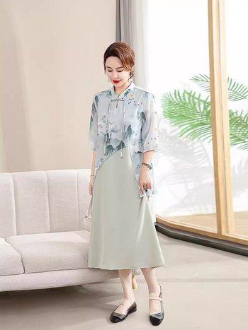 Jaunas mātes kleita rietumu–ķīniešu stilā, vidējā garuma, slaida silueta, materiāls: poliesters, sastāvs: ≥95% poliesters, vasara 2024