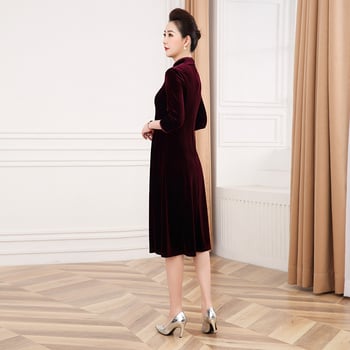 Haljina s kineskim vjetrom i elegantnim retro dojmom — satin brokat Tribute; poliester 90–95%; duga suknja 116 cm; stil: kineski vjetar; tip stila: temperamentni gradski