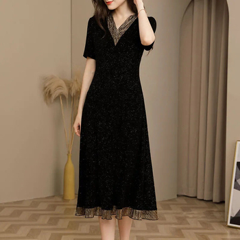 Rochie cu decolteu în V, croială în A, mâneci scurte, imprimeu, poliester