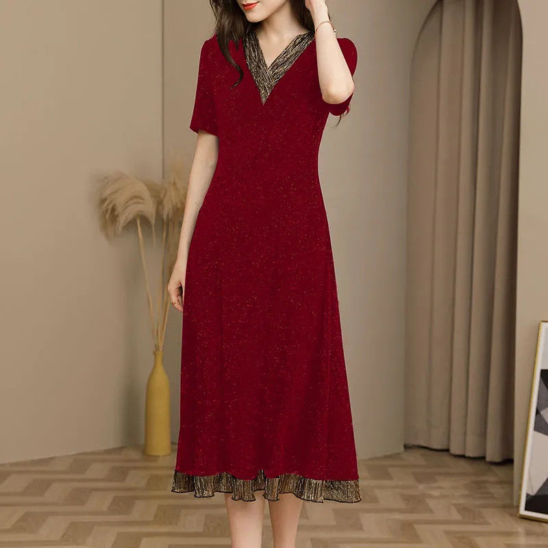 Rochie cu decolteu în V, croială în A, mâneci scurte, imprimeu, poliester