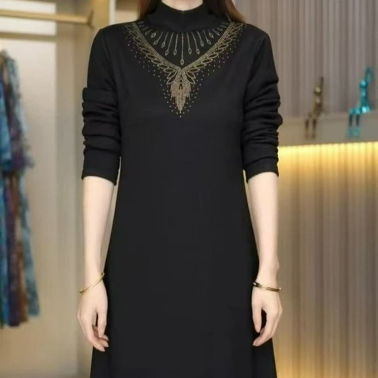 A-образна рокля, патчворк стил, средна дължина, полутърнек яка, дълги ръкави, полиестерна материя