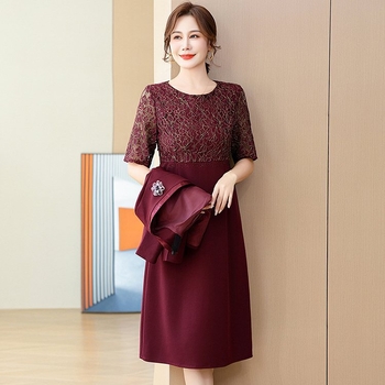 Divu daļu kāzu apģērbs mātei līgavai ar žaketi un kleitu, izsmalcināts stils, rudens 2024, materiāla sastāvs 30–50%