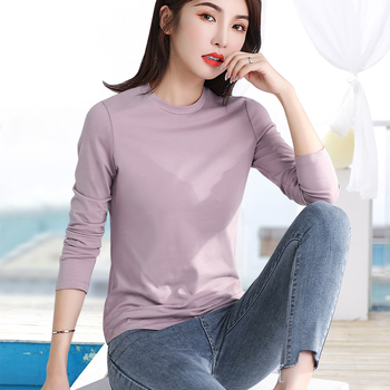 Tricou din bumbac cu mâneci lungi, croială slim, guler semi‑înalt, culoare solidă, lungime standard