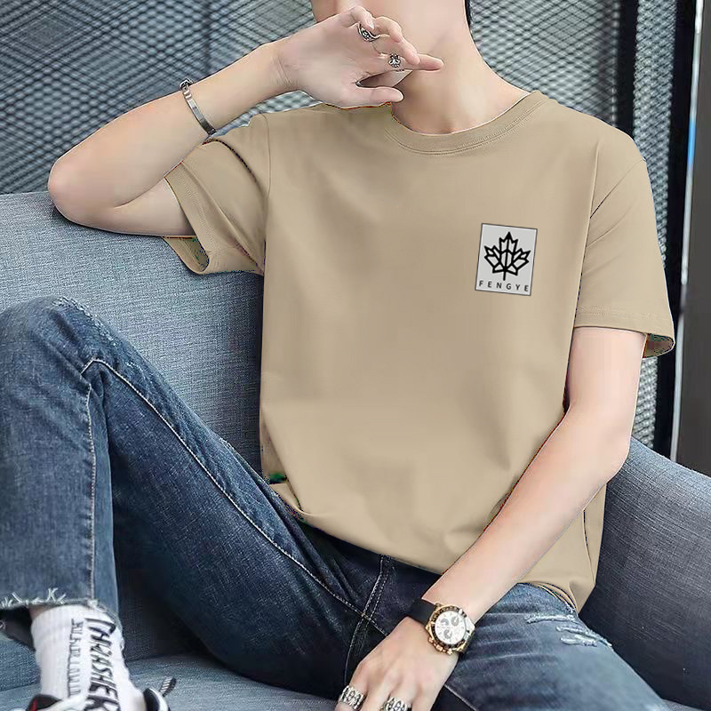 Μπλούζα T‑shirt φαρδιά γραμμή, στρογγυλός λαιμός, κοντό μανίκι; ύφασμα γάλακτο μετάξι (πολυεστέρας 95%), γεωμετρικό εκτύπωμα, για το καλοκαίρι