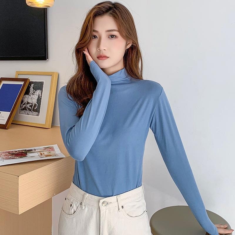 Ženski top s pola visokim ovratnikom, mask-stil za jesen-zimu, milk silk baza, uski kroj, dugi rukavi, mekano i elegantno